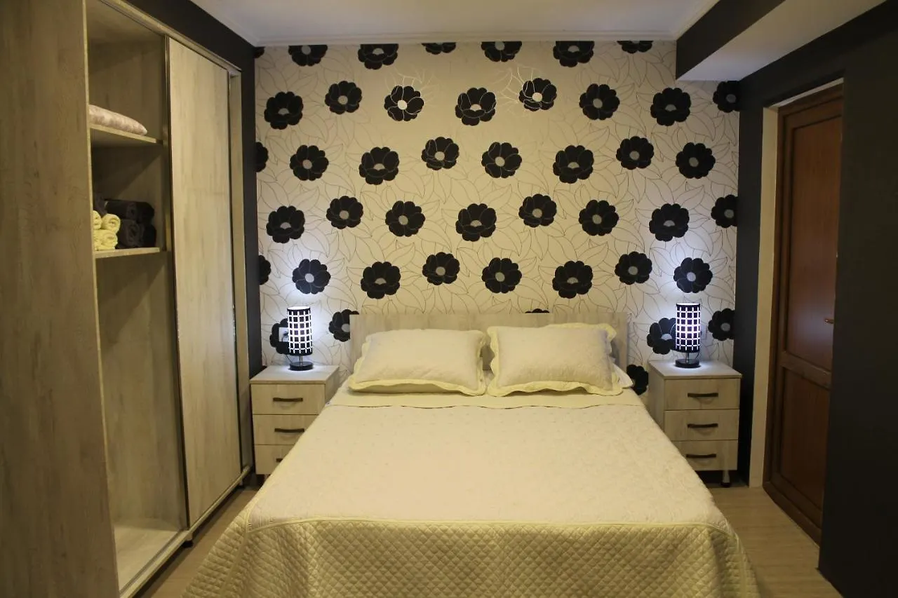 Cozy Nest Διαμέρισμα Τυφλίδα